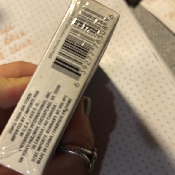 New in box plastic wrap intact, premier brand, cat daze playing cards ages 6+ - Picture 3 of 4